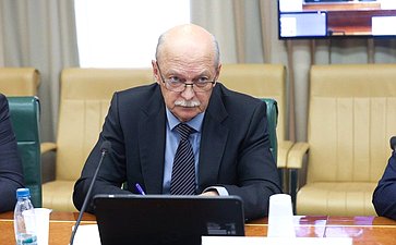 Круглый стол Комитета Совета Федерации по экономической политике «О мерах по увеличению протяженности приведенных в нормативное состояние мостов и путепроводов»