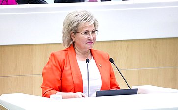 Елена Перминова