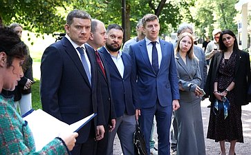 Николай Журавлев принял участие в открытии фотовыставки Российского экспортного центра «Экспорт во имя Победы»