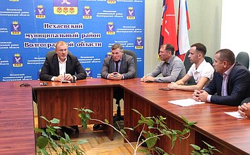Сергей Горняков провел встречи с активом Алексеевского, Нехаевского, Урюпинского и Новониколаевского районов
