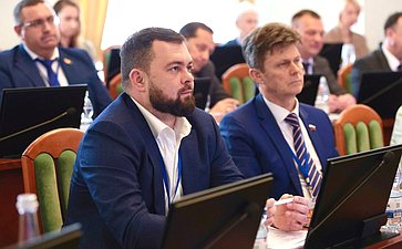 Секции № 1 «Правовое сотрудничество как условие эффективной интеграции России и Беларуси в рамках Союзного государства». ХII Форум регионов России и Беларуси