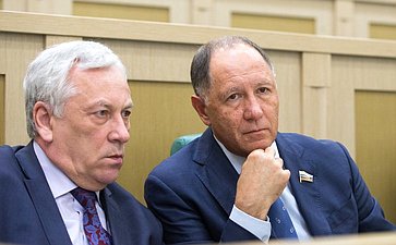 Ю. Липатов и В. Абрамов
