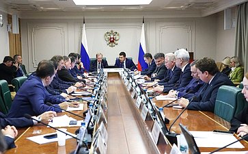 Заседание Комитета Совета Федерации по экономической политике на тему «О ходе подготовки «правительственного часа» по вопросу «О мерах по обеспечению технологического суверенитета РФ» 593-го заседания СФ»