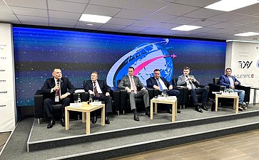Игорь Мурог принял участие в ежегодной конференции «Аэрокосмическая инновационная долина – 2026» и церемонии открытия первого корпуса ИНТЦ «АКИД»