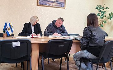 Игорь Кастюкевич провел прием граждан по личным вопросам в Чаплынском районе Херсонской области