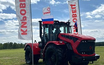 Анатолий Артамонов принял участие в мероприятиях Дня Калужского поля