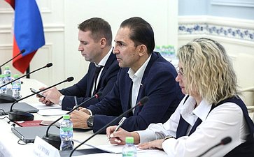 Рабочее совещание Комитета СФ по социальной политике «Цифровизация туризма в РФ»