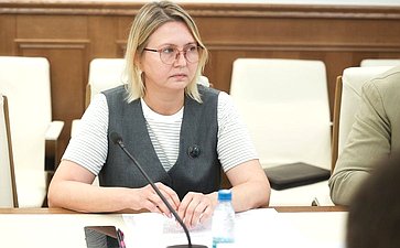 Заседание рабочей группы по рассмотрению проекта ФЗ № 872405–8 «О внесении изменений в статью 10 ФЗ «Об основах государственного регулирования торговой деятельности в Российской Федерации»