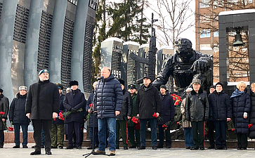 Виктор Шептий принял участие в мероприятиях, посвященных Дню памяти о россиянах, служивших за пределами Отечества