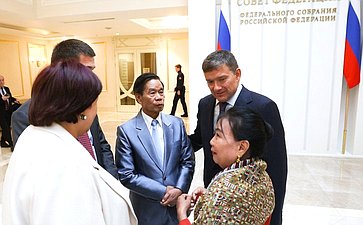 Встреча Николая Журавлева с членом Политбюро Народно-революционной партии Лаоса, Председателем Центрального комитета Лаосского фронта национального развития