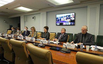Расширенное совещание Комитета СФ по социальной политике на тему «Социальные гарантии и защита граждан»