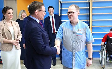 Владимир Якушев в ходе рабочей поездки в Республику Коми встретился с коллективом Республиканского Тентюковского дома-интерната для престарелых и инвалидов