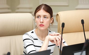 Круглый стол на тему «Права потребителей при оказании платных образовательных услуг»