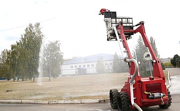 Владимир Киселев в ходе региональной поездки посетил в г. Коврове предприятия, задействованные в исполнении государственного оборонного заказа