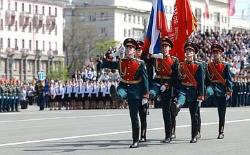 Олег Цепкин принял участие в прошедших в Челябинске торжественных мероприятиях, посвящённых празднованию 80-летию Великой Победы