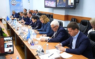 Сенаторы осмотрели цеха Иркутского авиационного завода – Филиала ПАО «Яковлев» и приняли участие в совещании «Перспективы развития гражданской авиации»