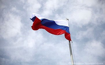 Сергей Рябухин в Ульяновской области принял участие в мероприятиях, посвященных Дню государственного флага России
