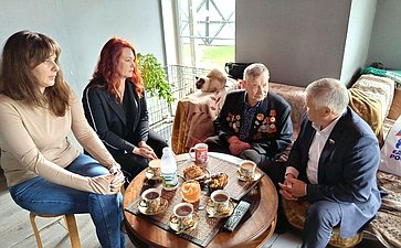Сергей Михайлов поздравил ветеранов с Днем окончания Второй мировой войны
