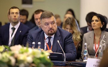 «Низкоуглеродные решения для развития «зеленой» экономики». XI Невский международный экологический конгресс