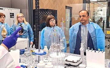 Наталья Котова посетила испытательную лабораторию «Стандарт Диалог»