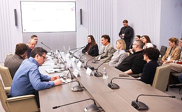 Практическая дискуссия «Как язык кино влияет на наше сознание» в рамках пленарной сессии Конгресса «СМАРТздрав»