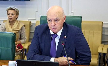 Андрей Шохин