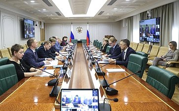 Круглый стол Комитета Совета Федерации по экономической политике