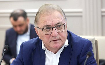 Совещание Комитета СФ по аграрно-продовольственной политике и природопользованию «О развитии садоводства в Российской Федерации: проблемы и перспективы»