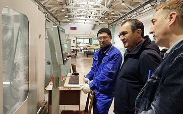 Николай Федоров посетил Шумерлинский комбинат автофургонов