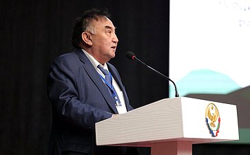 Пленарное заседание «Социально-экономические аспекты развития горных территорий». Принятие итоговой резолюции форума (Горный форум)