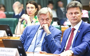 Алексей Пушков