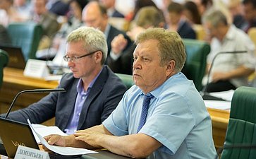 О. Казаковцев и Е. Серебренников Заседание Комитета Совета Федерации по бюджету и финансовым рынкам