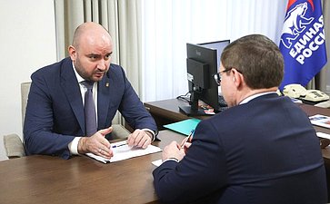 Встреча первого заместителя Председателя Совета Федерации Владимира Якушева с губернатором Самарской области Вячеславом Федорищевым