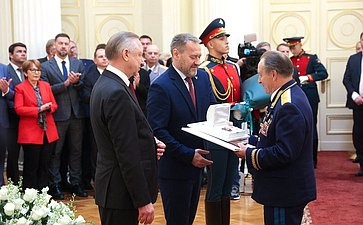 Церемония вручения знаков отличия «Почетный гражданин Санкт-Петербурга» в Мариинском дворце