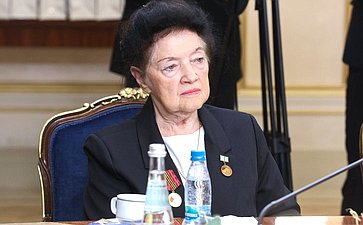 Встреча Председателя Совета Федерации Валентины Матвиенко с делегацией общества «Жители блокадного Ленинграда» Санкт-Петербурга