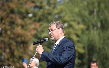 Заместитель Председателя СФ Константин Косачев выступил на торжественной линейке перед студентами Поволжского государственного технологического университета