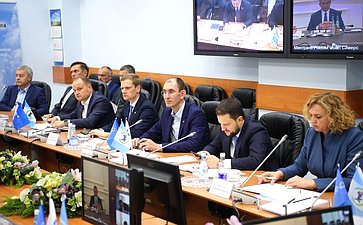 Сенаторы осмотрели цеха Иркутского авиационного завода – Филиала ПАО «Яковлев» и приняли участие в совещании «Перспективы развития гражданской авиации»