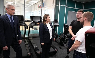 Сенаторы посетили Центр физкультурной и спортивной работы «Олимпия» Тюменского муниципального района