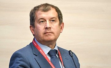 Сессии на тему «Совершенствование законодательного регулирования преференциальных режимов Дальнего Востока и Арктики». X Восточный экономический форум