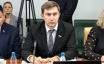 Сергей Карякин