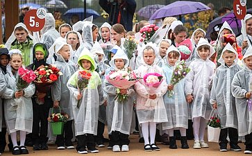 Валентина Матвиенко приняла участие в торжественном открытии Гатчинского центра образования «Высший пилотаж»