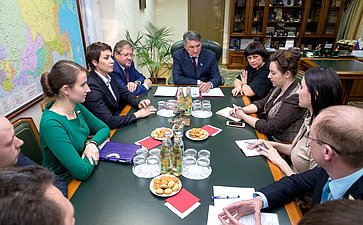 Встреча Ю. Воробьева с молодыми парламентариями