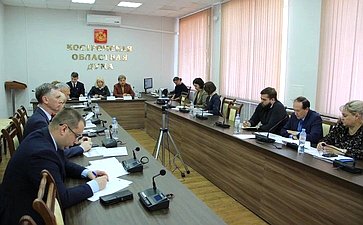 Светлана Кириллова в преддверии открытии первых смен в лагерях Костромской области посетила один из них и проверила готовность инфраструктуры к заезду школьников