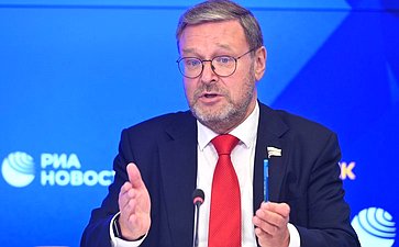 Константин Косачев