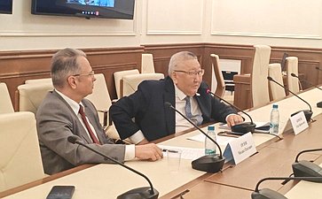 Егор Борисов принял участие в состоявшемся в Минэнерго совещании, в ходе которого, на примере Республики Калмыкия, обсуждался ход электрификации крестьянских (фермерских) и личных подсобных хозяйств