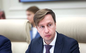 Заседание Комитета Совета Федерации по Регламенту и организации парламентской деятельности