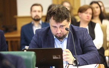 Заседание Совета по местному самоуправлению при Совете Федерации на тему «Расширение общественного участия в осуществлении местного самоуправления»