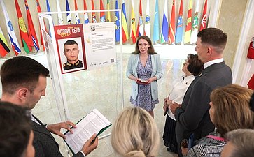 В Совете Федерации открылась выставка «Подвиг села: новые герои»