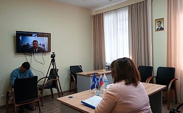 Владимир Полетаев провел прием граждан в режиме видео-конференц-связи