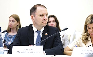 Михаил Илезов